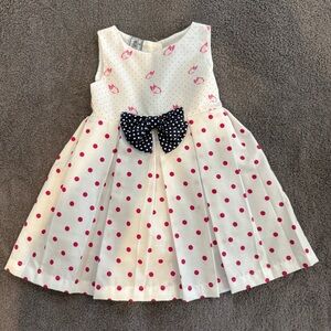 Cute little girls dress size 18 M